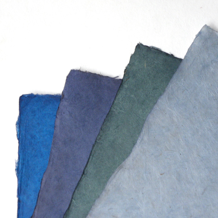 Loktapapier vel 75x50 cm blauwtinten